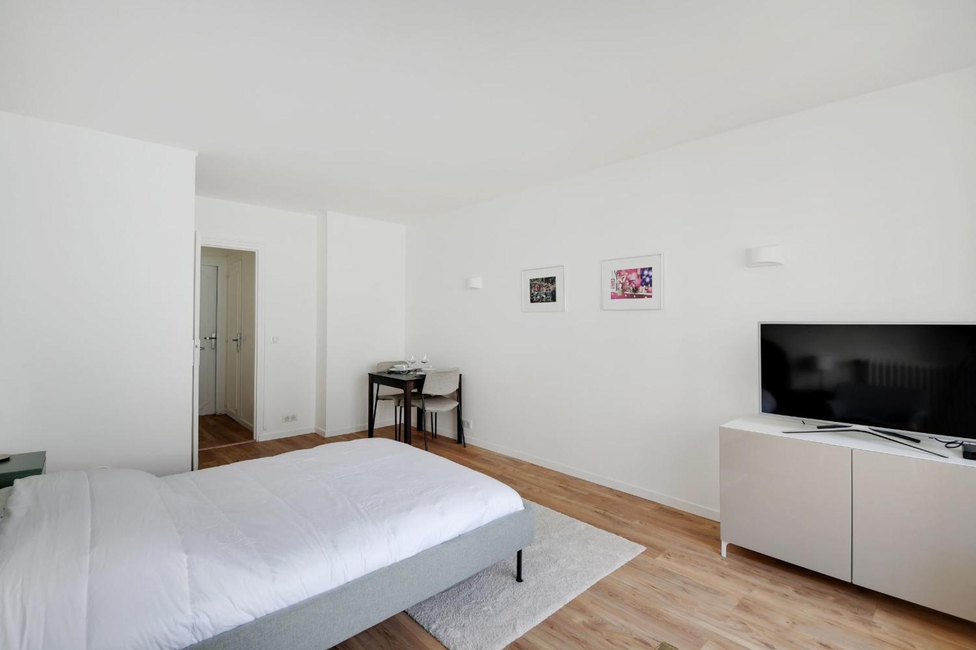 Bright Studio For 2 - Champs-Elysees Paris Eksteriør bilde